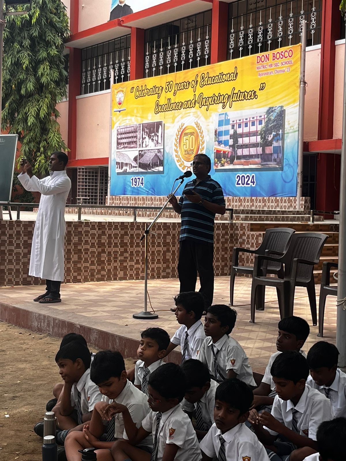 HOUSE MATCHES BETWEEN THE STUDENTS
