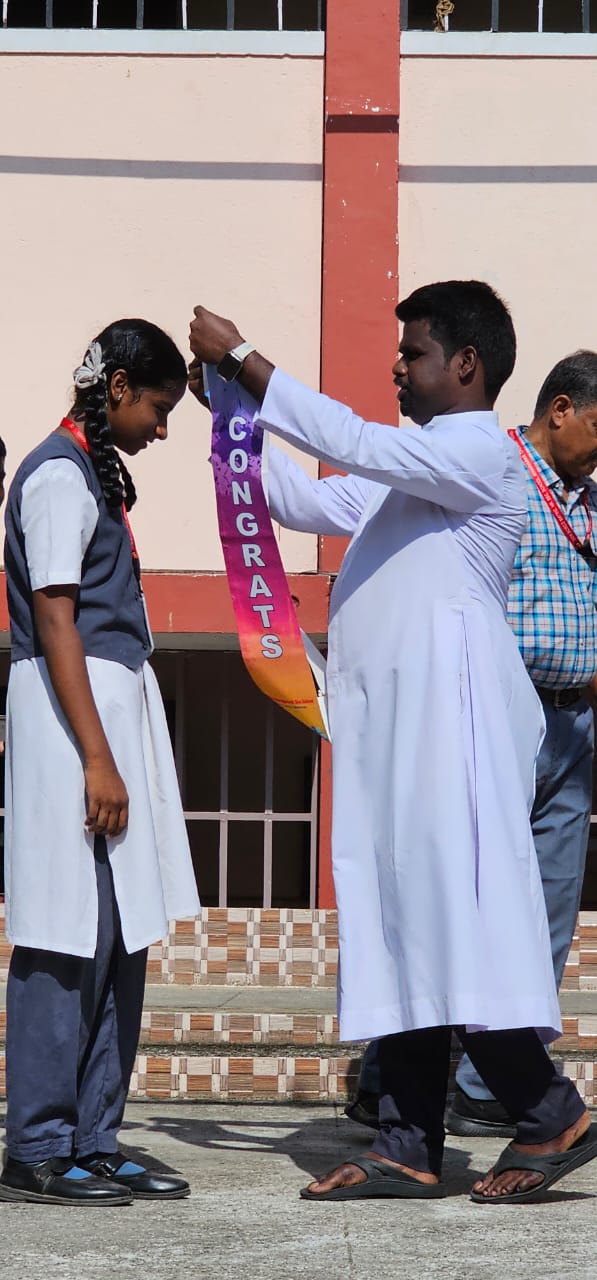 SILAMBAM WINNER